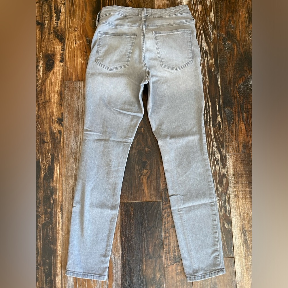 Universal Thread High Rise Skinny Gray Jeans - Picture 5 of 5